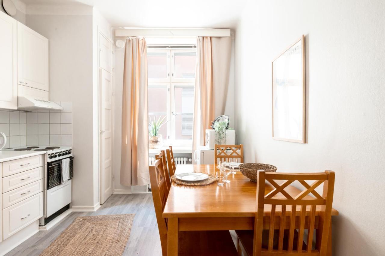 2Ndhomes Cozy Studio By The Esplanade Park เฮลซิงกิ ภายนอก รูปภาพ